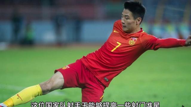 杜塞尔多夫球员集体爆发，连胜开局