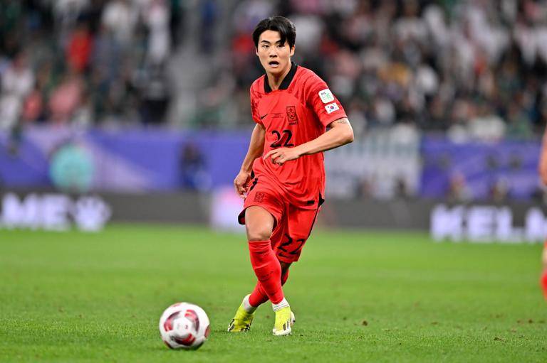 亚洲足坛豪强争霸，胜负难定谁能笑到最后？