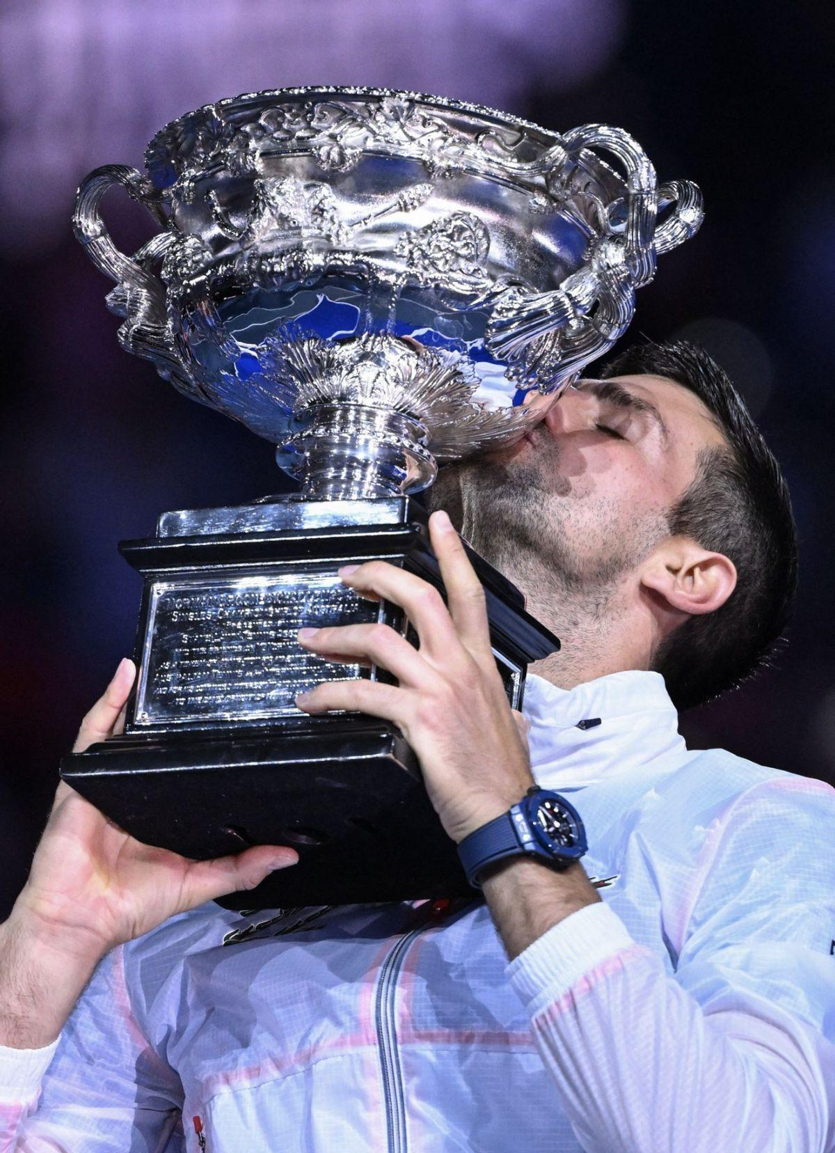 澳网碾压戴维斯杯,西西帕斯点燃赛场 澳网碾压戴维斯杯,西西帕斯点燃赛场