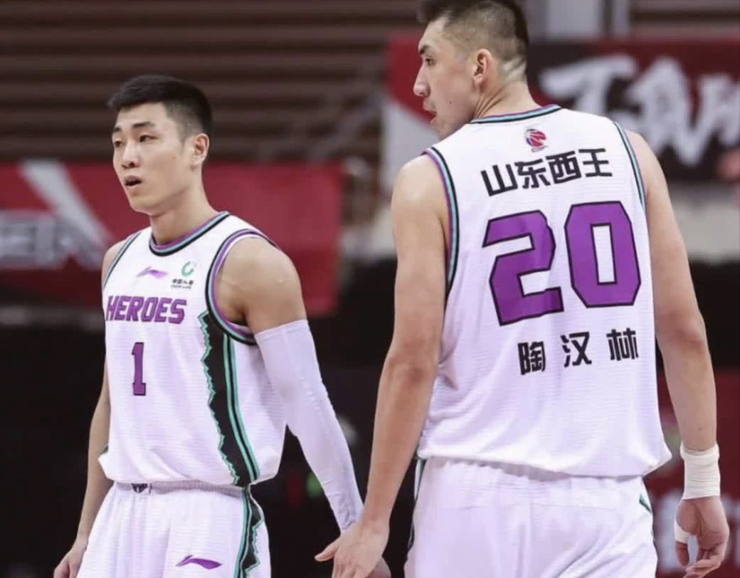 新疆队横扫山西队，高诗岩惊艳四座