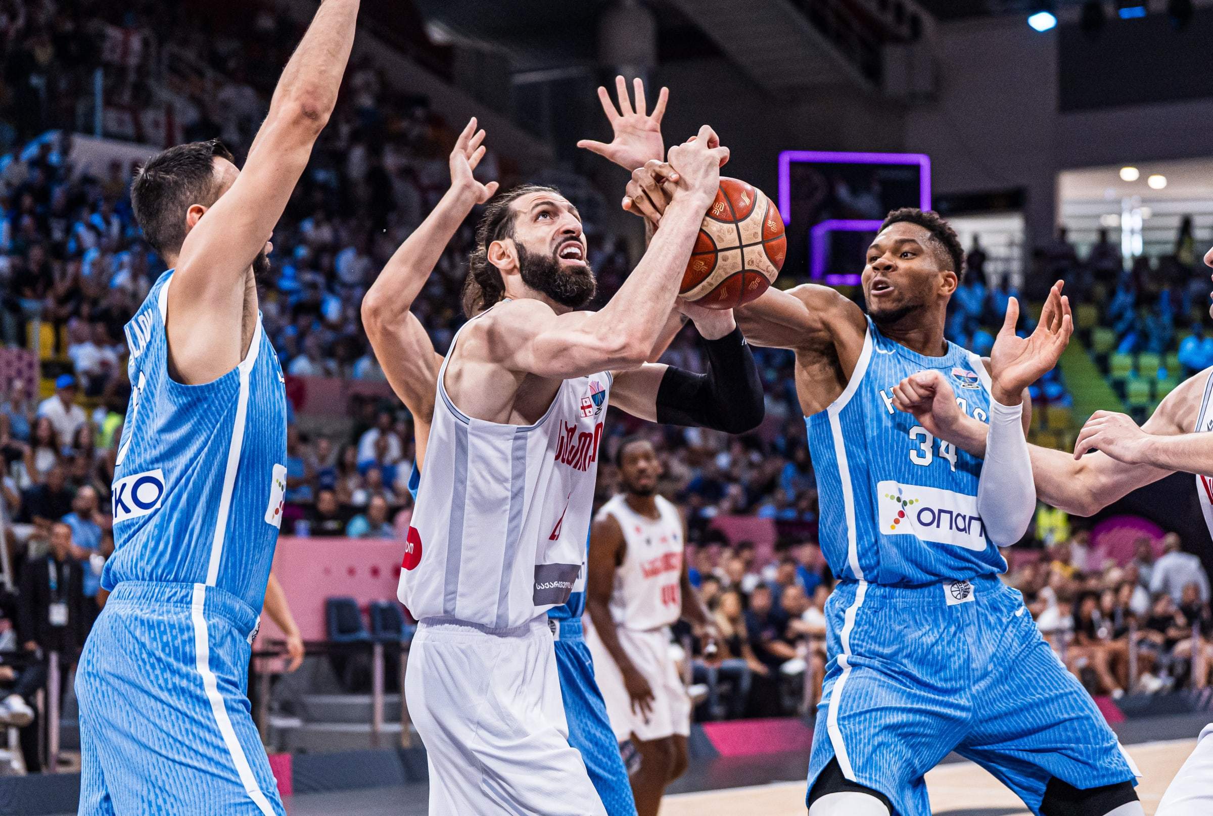 格鲁吉亚客场大胜,欧预赛战绩大幅度提升 格鲁吉亚客场大胜,欧预赛战绩大幅度提升