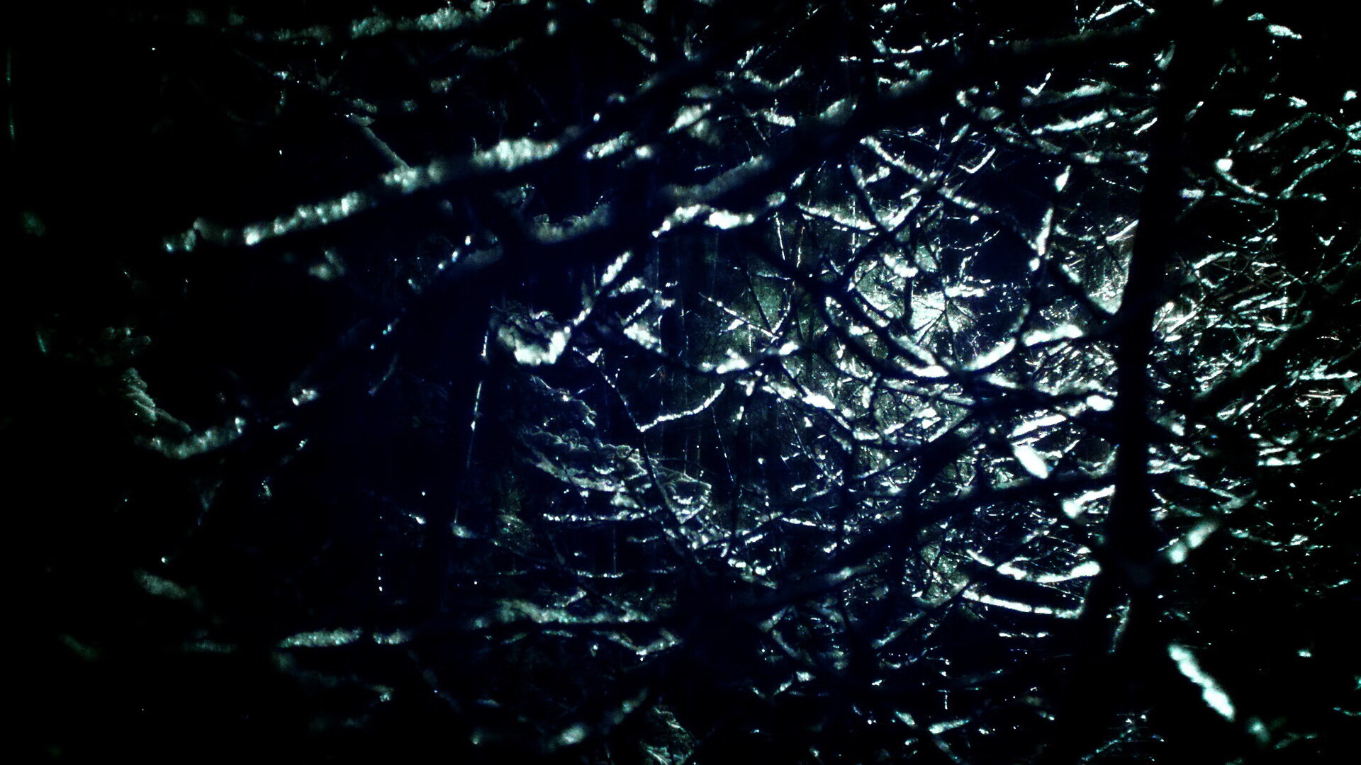 当欧冠决赛的镁光灯照亮篮球场,活塞的工业烈焰如何熔断鹈鹕的翅膀?