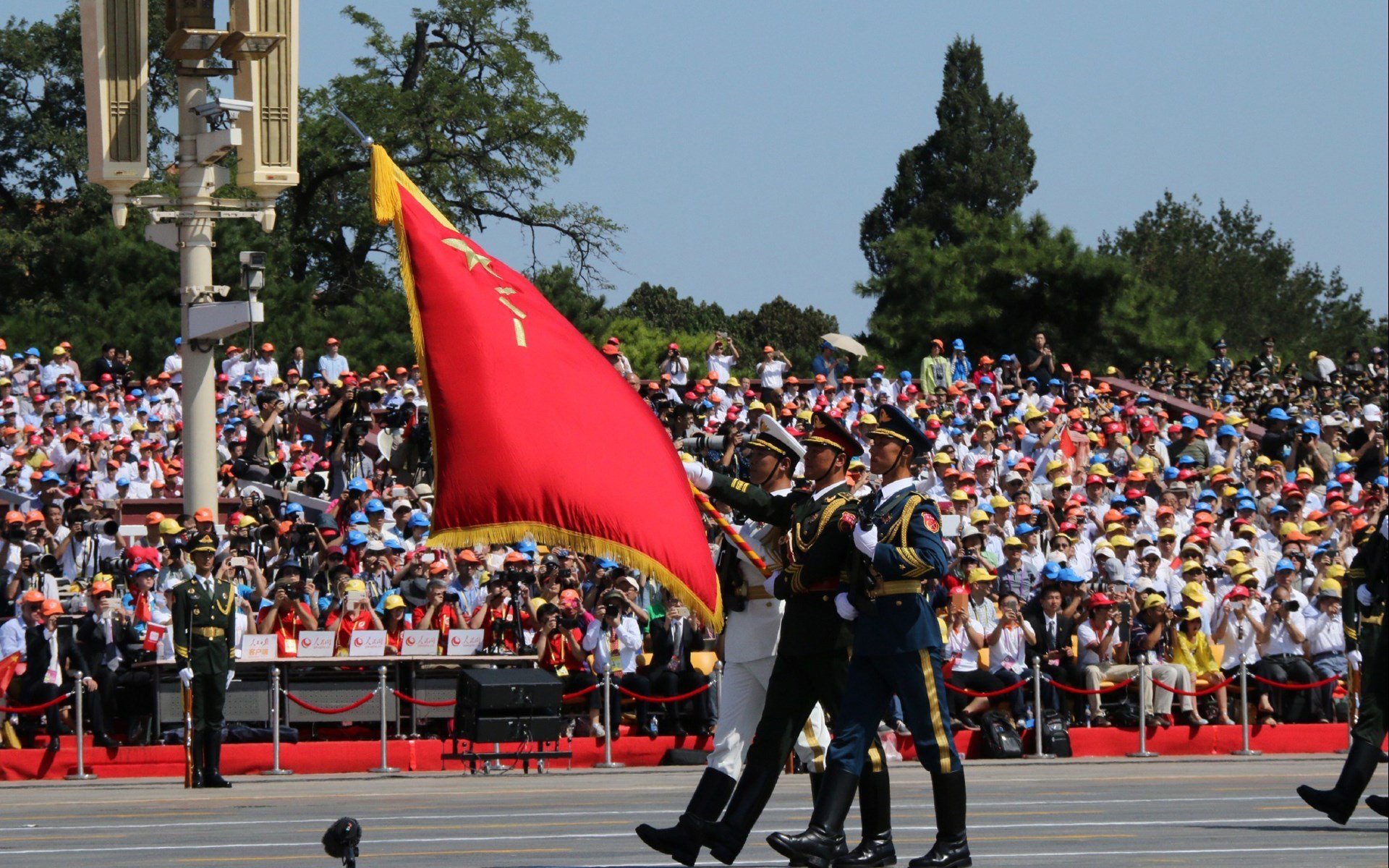 骑士掀翻广东队,戈贝尔在意甲焦点战接管比赛,体育场上的叙事更新