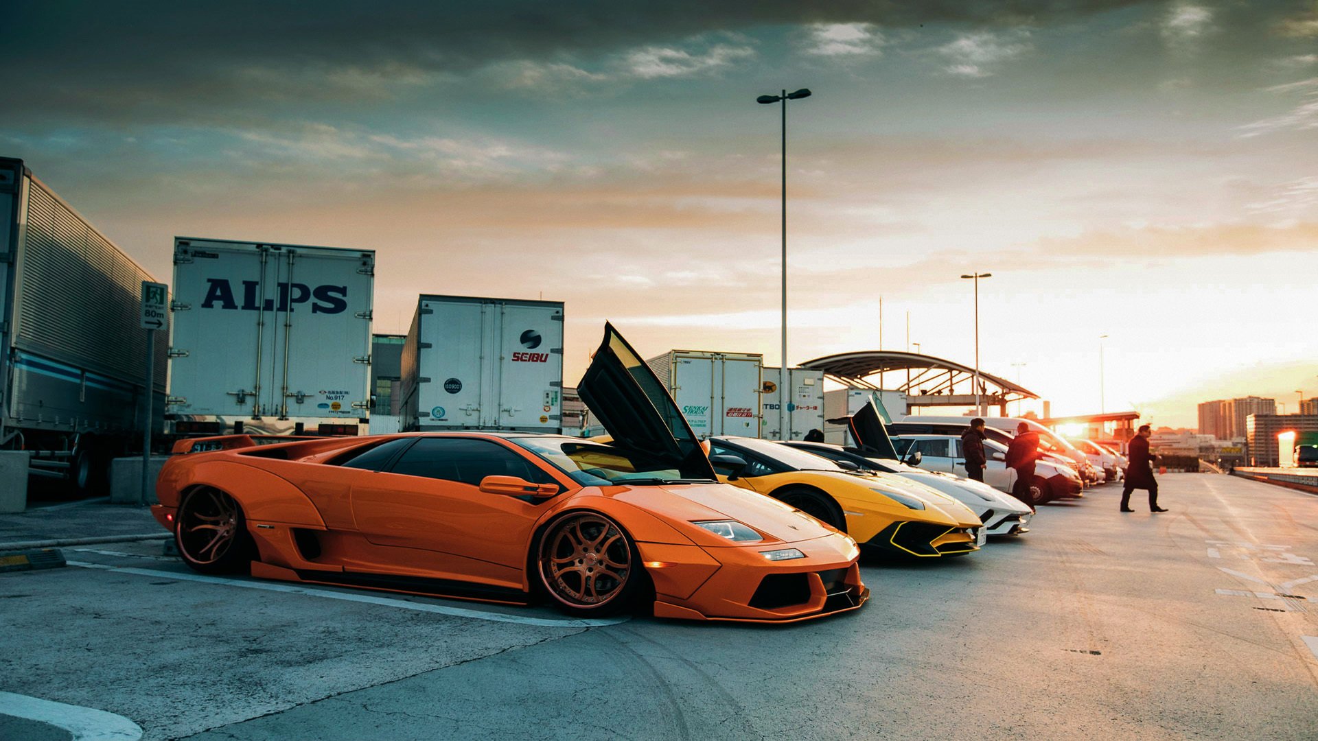 双线辉煌，哥伦比亚强势晋级，马丁内利闪耀国家德比